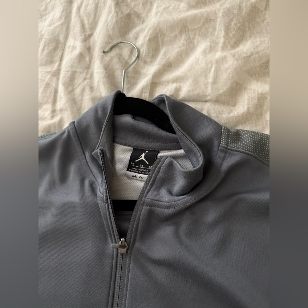Jordan Jumpman Nike Air Dri-Fit Full Zip Mesh Track Jacket Gray Medium EUC - Picture 3 of 7